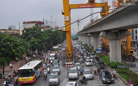 Hôm nay, Hà Nội bớt tắc đường nhờ "mở cửa" lô cốt